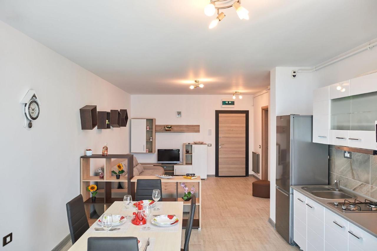 Rubic Apartment Spa N Pool Beach Resort Năvodari Εξωτερικό φωτογραφία