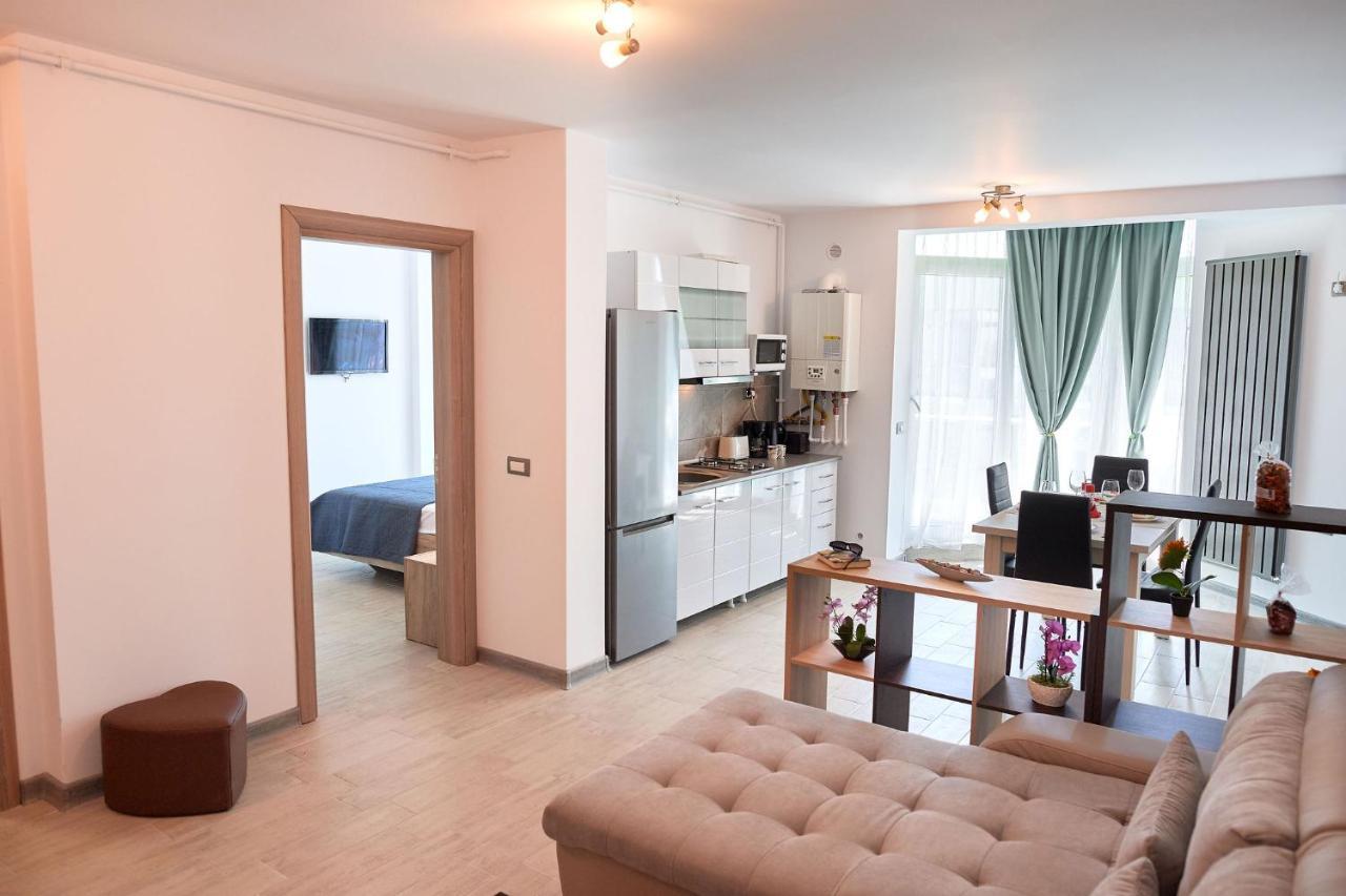 Rubic Apartment Spa N Pool Beach Resort Năvodari Εξωτερικό φωτογραφία