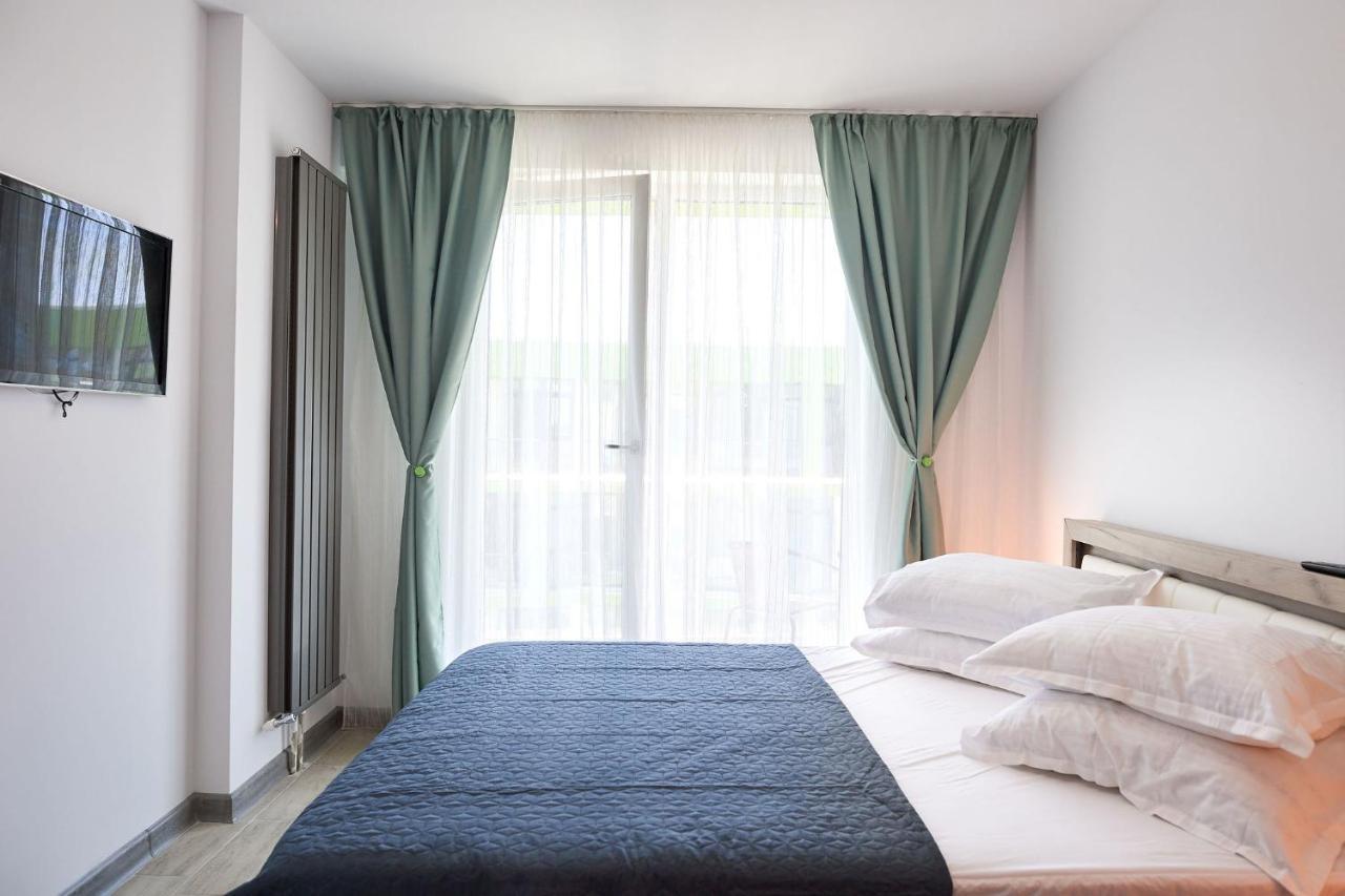 Rubic Apartment Spa N Pool Beach Resort Năvodari Εξωτερικό φωτογραφία
